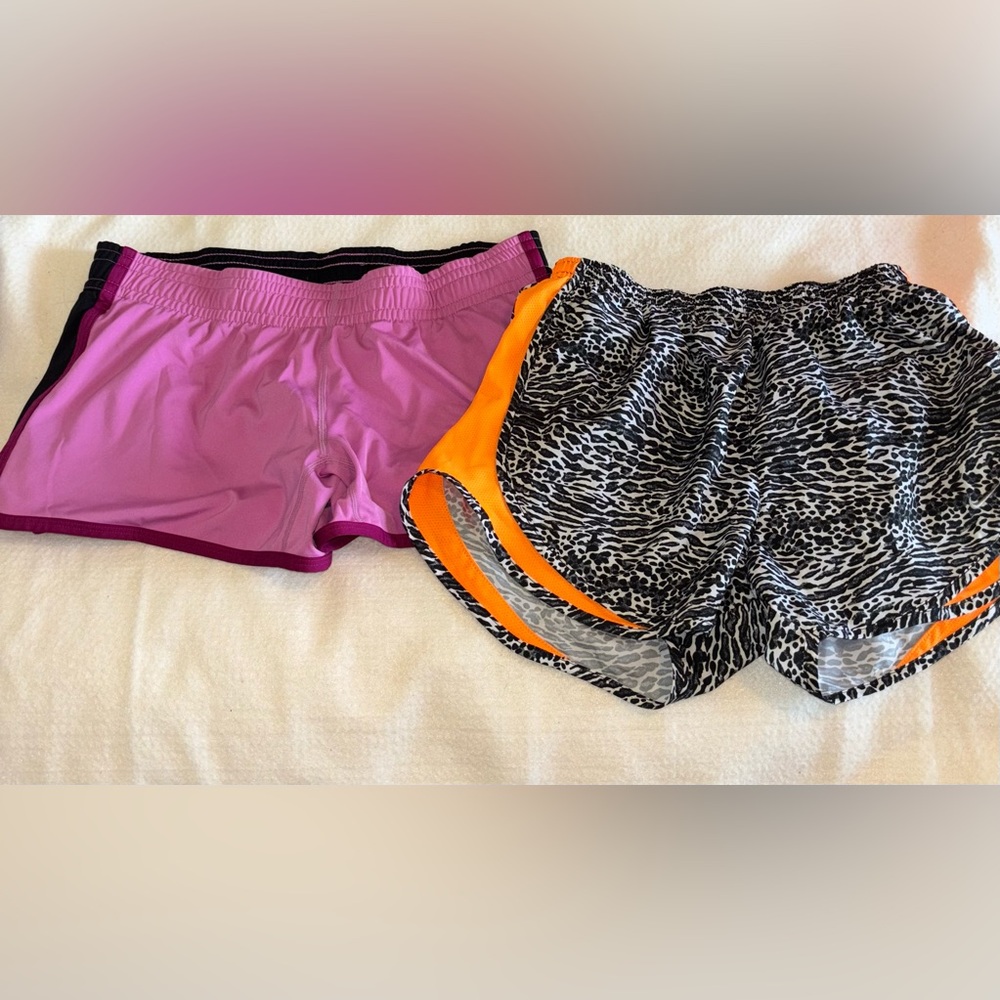 Nike Bundle: animal pattern and pink shorts